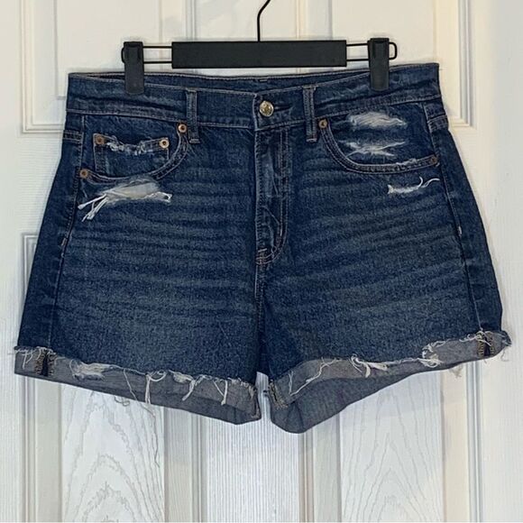American Eagle Perfect Short Distressed Denim Size 6 - Picture 1 of 10